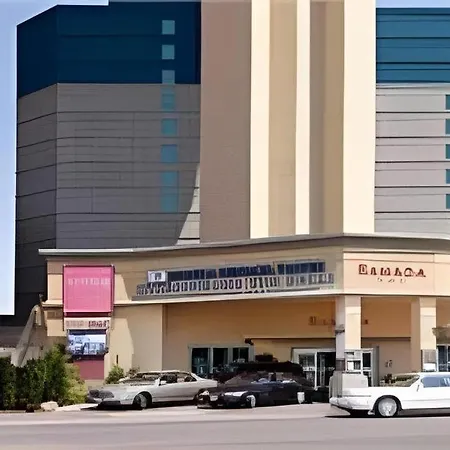 Tower Hotel At Fallsview